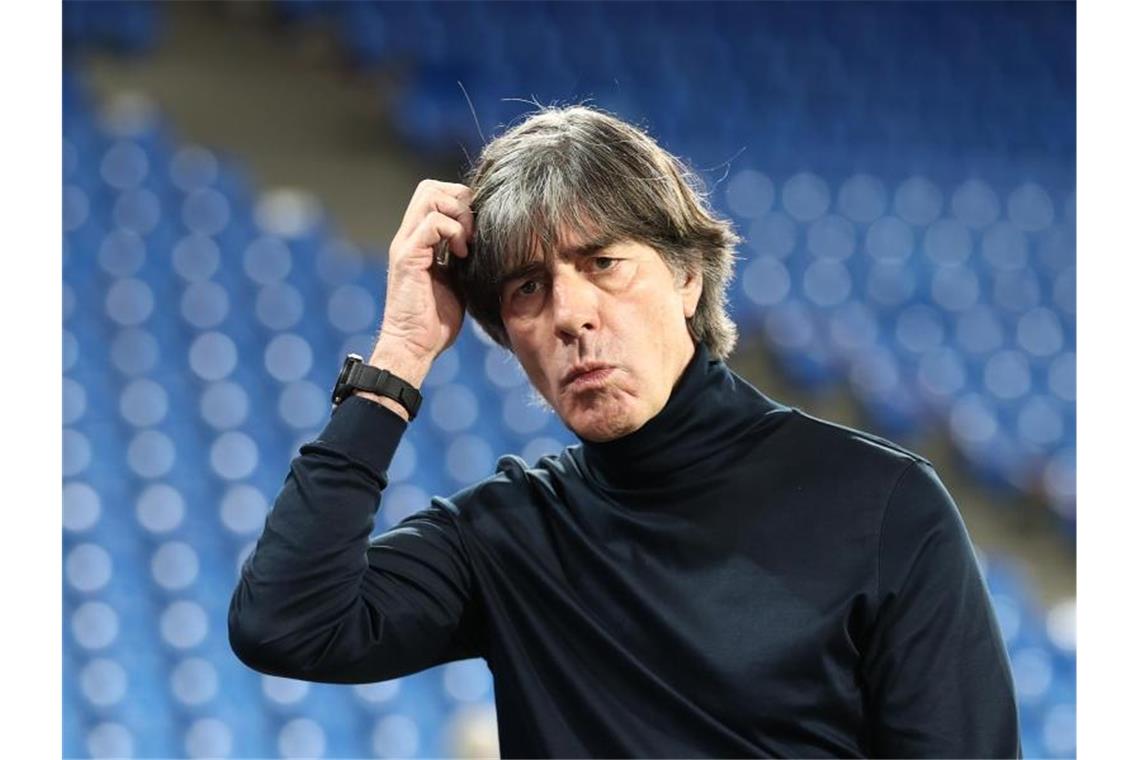Löw: „Ausrufezeichen“ setzen mit Musiala, Wirtz und Younes Hat seinen Kader für die WM-Quali-Spiele beisammen: Joachim Löw, Bundestrainer. Foto: Christian Charisius/dpa