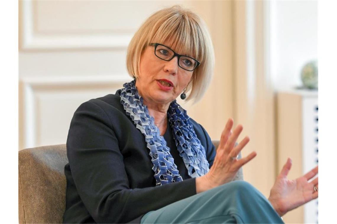 OSZE wird künftig von deutscher Top-Diplomatin geleitet Helga Schmid, hier bei einem Interview im Mai vergangenen Jahres, rückt an die Spitze der OSZE. Foto: Granovsky Luciana/telam/dpa