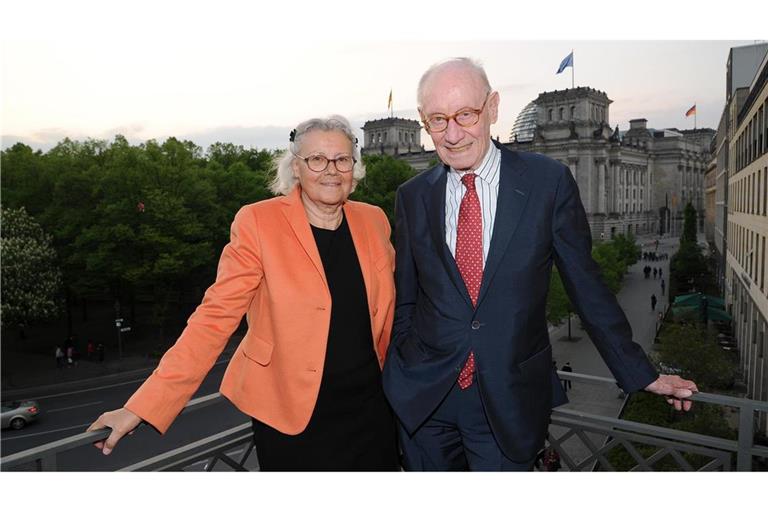 Helga und Edzard Reuter engagierten sich bis zu ihrem Tod 2024 für gesellschaftlichen Zusammenhalt.