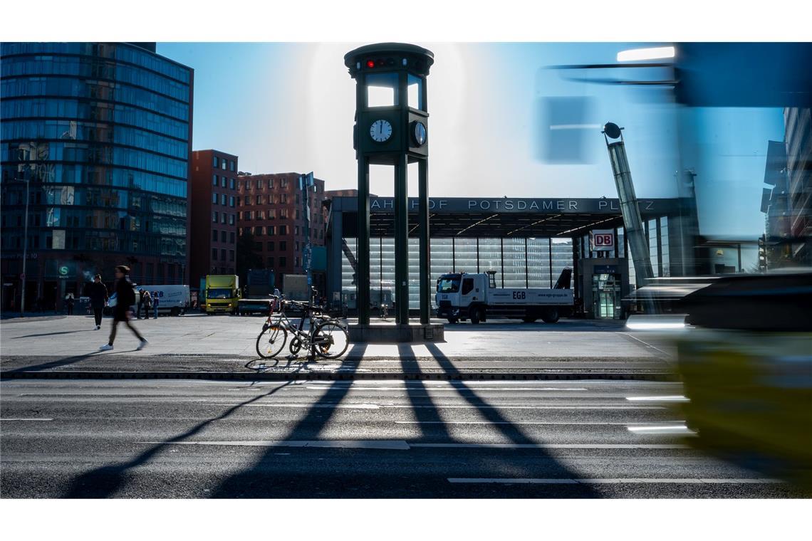 Heute steht am Potsdamer Platz eine Nachbildung des Ampelturms. (Archivbild)