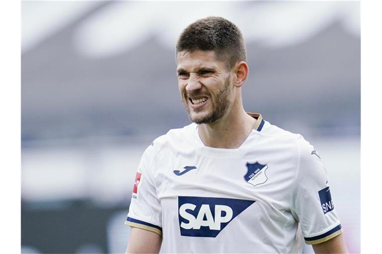 Hoffenheims Andrej Kramaric verzieht das Gesicht. Foto: Uwe Anspach/dpa