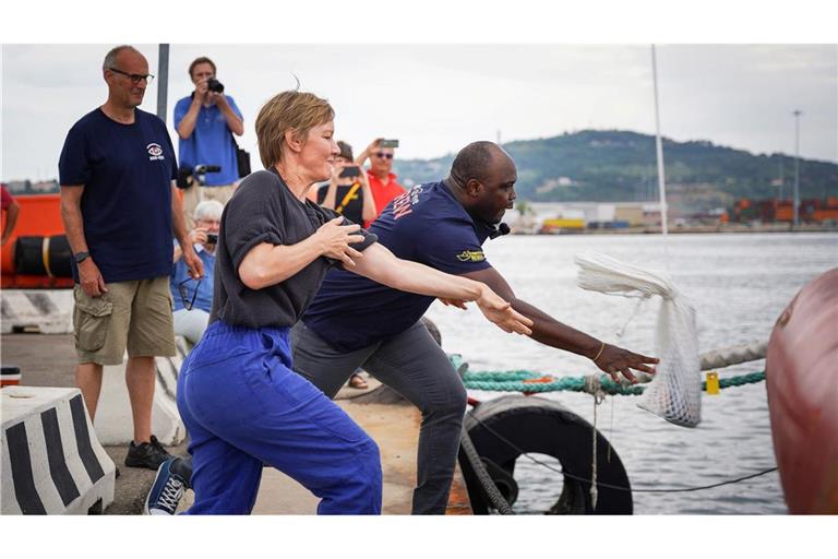 Hüller hat die Patenschaft des Kreuzers "Sea-Eye 5" übernommen.