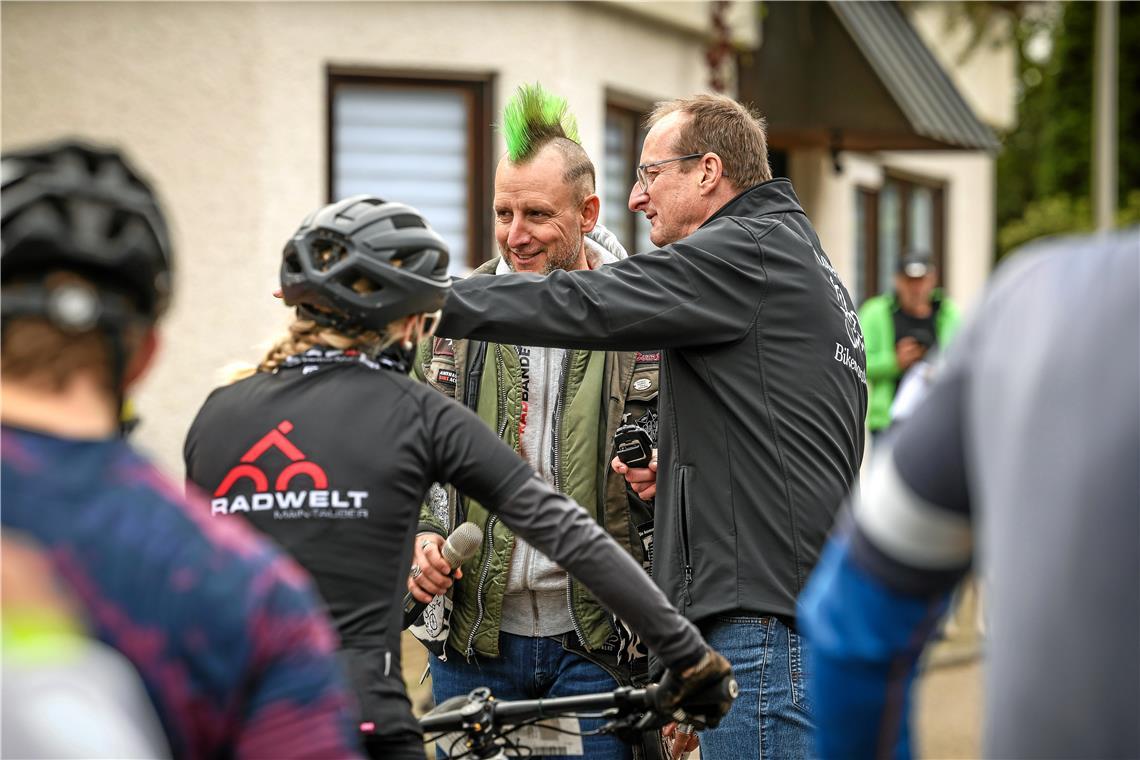 Im Gespräch mit Adi Gieseler, dem Mann am Mikrofon.