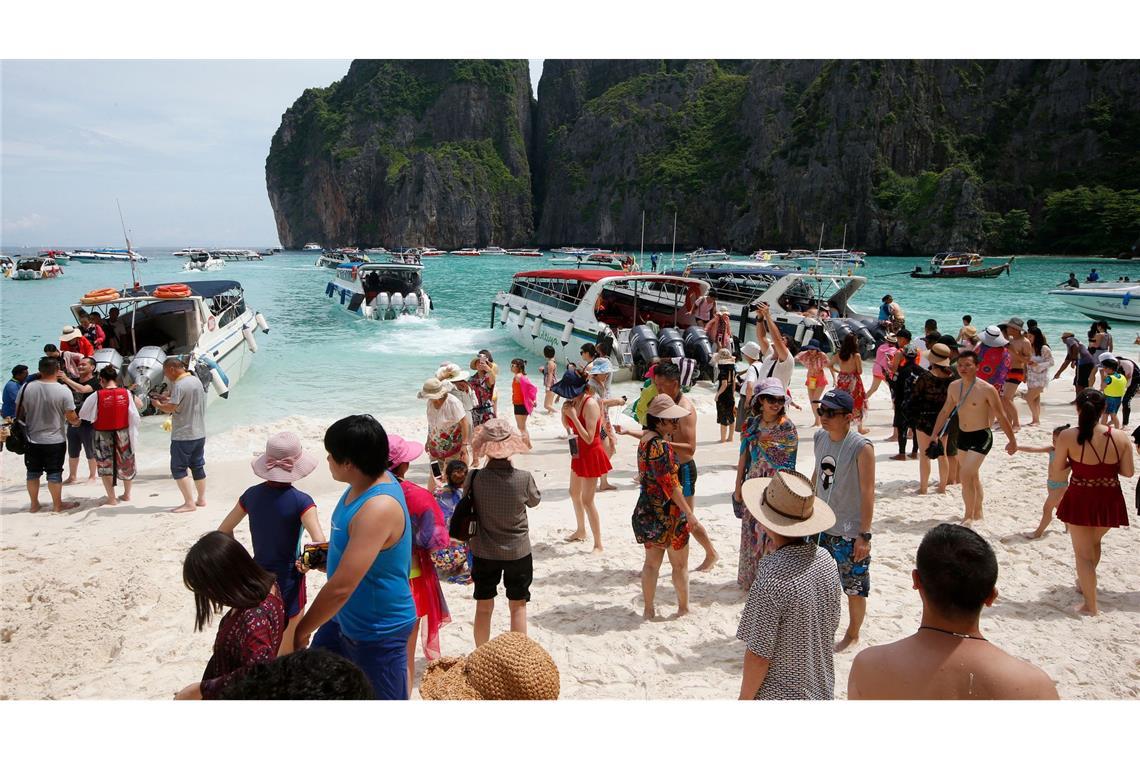 Im Jahr 2000 löste bereits der Film "The Beach" von Danny Boyle einen Touristenansturm aus. Opfer war die "Maya Bay" auf Phi Phi Island. (Archivbild)