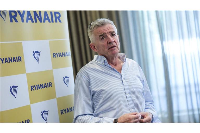 Im Kampf gegen Gewalt und Übergriffe an Bord von Flugzeugen fordert Ryanair-Chef Michael O’Leary ein Getränke-Limit vor Abflug.