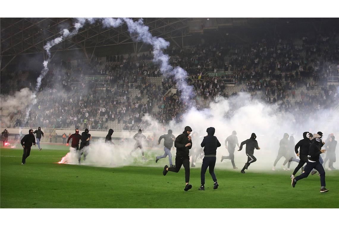 Im Poljud-Stadion von Hajduk Split kam es zu schweren Krawallen.