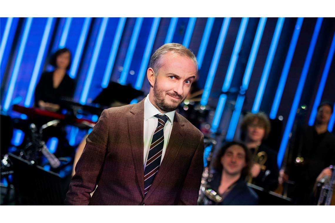 Im skurrilen Champagner-Streit mit dem TV-Moderator Jan Böhmermann droht dem umstrittenen AfD-Politiker Maximilian Krah eine Niederlage. (Archivbild)