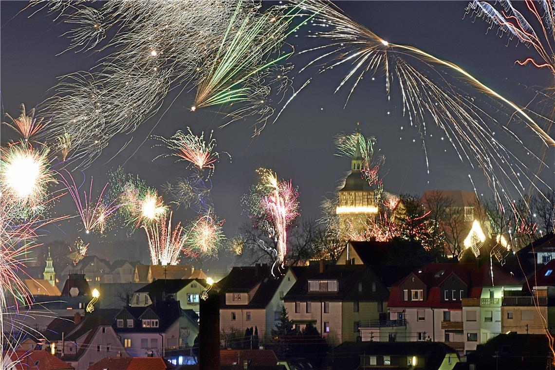 In Backnang wurde das Jahr 2024 mit lautem Geböller gebührend begrüßt. Archivfoto: Tobias Sellmaier