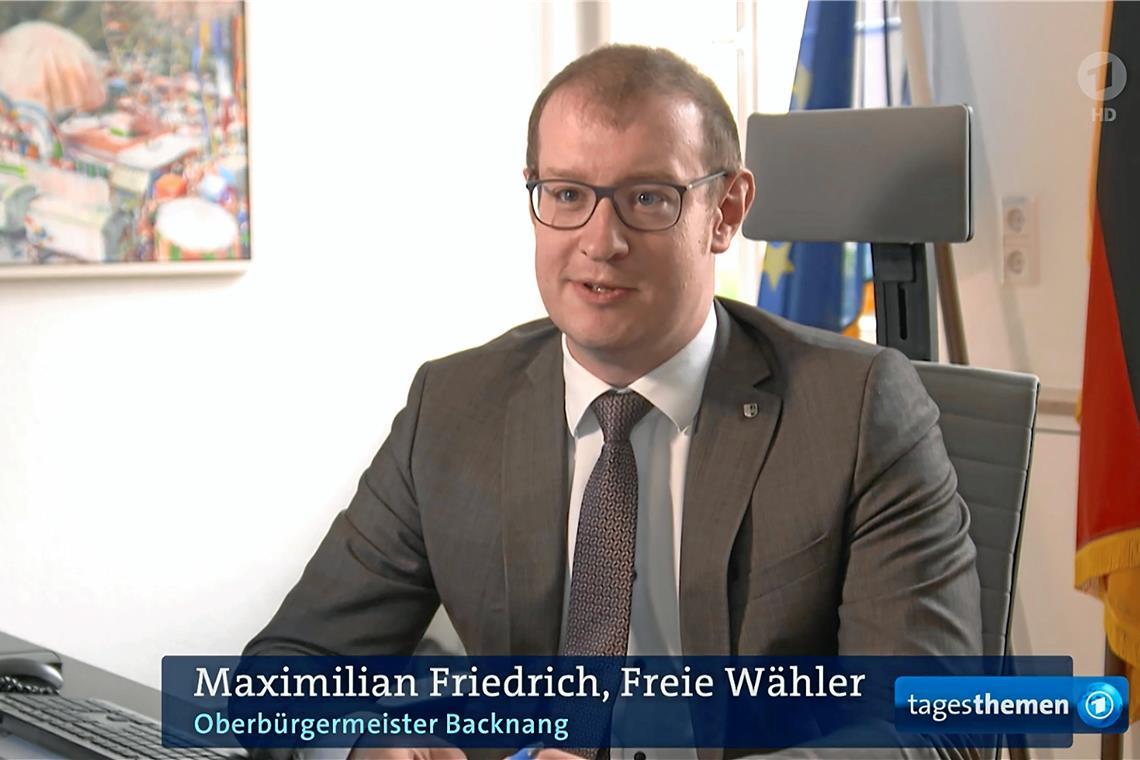 In den „Tagesthemen“ muss Maximilian Friedrich im Juli erklären, warum der Backnanger Gemeinderat einem Antrag der AfD-Fraktion zugestimmt hat. Foto: ARD-Mediathek