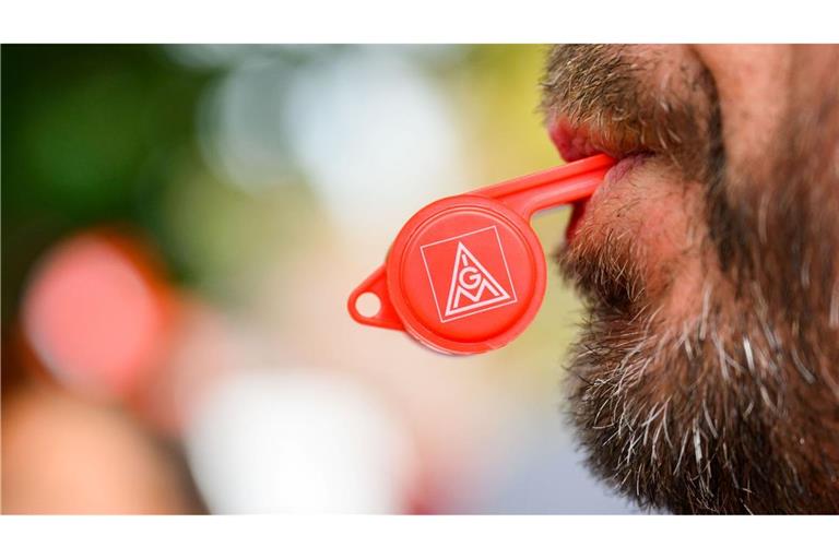 In der Metall- und Elektrobranche sind Warnstreiks ab dem 29. Oktober möglich. (Archivbild)