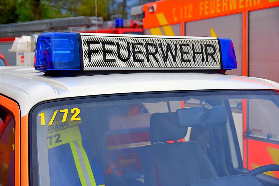 In der Nacht von Freitag auf Samstag muss die Backnanger Feuerwehr zu einem Einsatz am Potsdamer Ring ausrücken. Symbolbild: Tobias Sellmaier