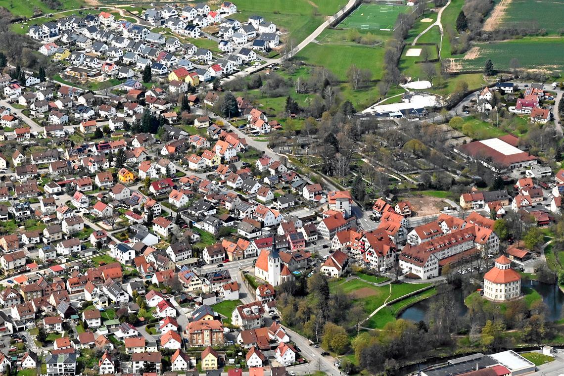 In der nördlichen Ortsmitte Oppenweilers könnte ein Nahwärmenetz für Contractingfirmen attraktiv sein. Archivfoto: Werner Kuhnle