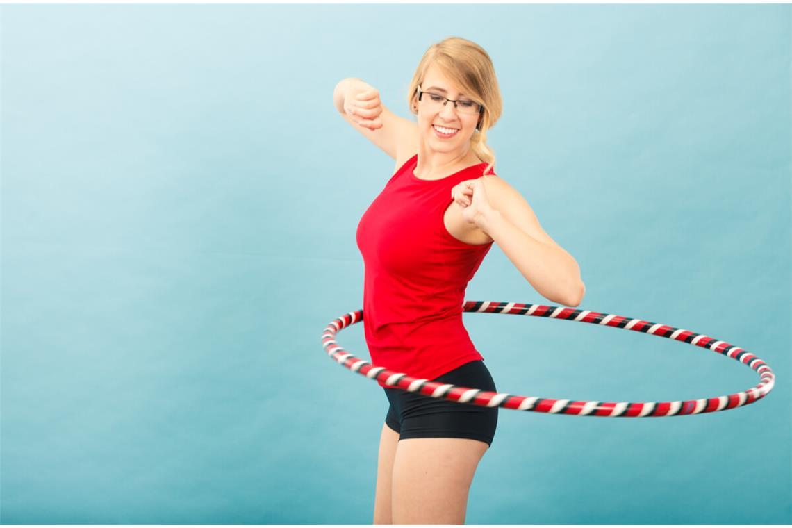 In diesem Artikel zeigen wir Ihnen, worauf Sie achten müssen, wenn Sie mit dem neuen Fitnesstrend Hula Hoop abnehmen möchten.