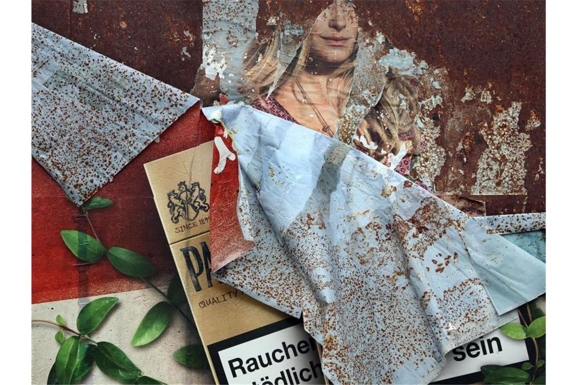 Union gibt Weg für neue Werbeverbote fürs Rauchen frei In einem Positionspapier der Union ist für klassische Tabakprodukte ein Verbot der Plakatwerbung ab Januar 2022 geplant. Foto: Karl-Josef Hildenbrand/dpa