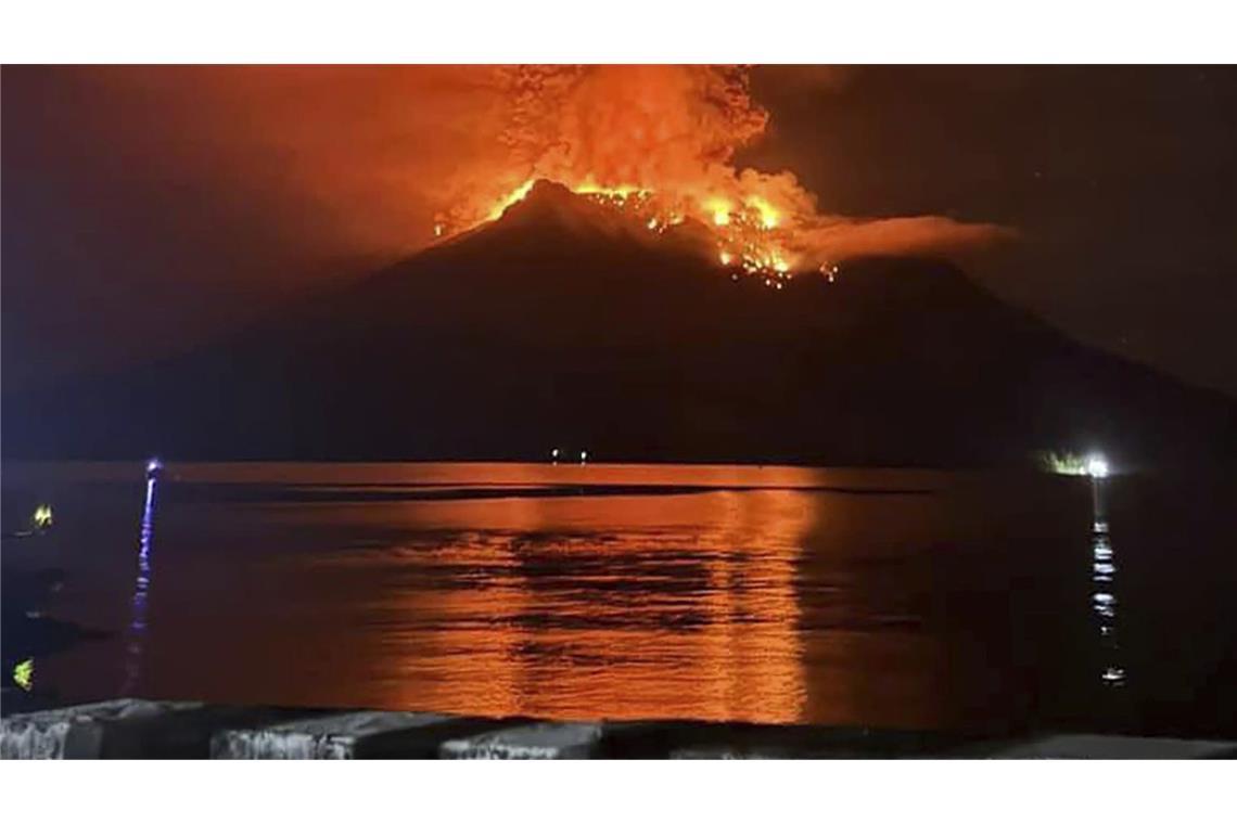 In Indonesien ist der Vulkan Ruang ausgebrochen.