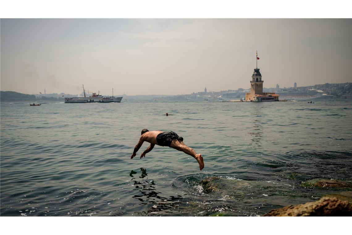 In Istanbul ist der Sommer angekommen - an heißen Tagen mit Temperaturen von bis zu 30 Grad braucht es auch mal eine Abkühlung. Gut, dass die türkische Metropole einige Traumstrände zu bieten hat.