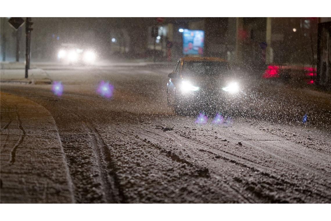 In Nordrhein-Westfalen und anderen Bundesländern wird für Donnerstag Neuschnee erwartet.