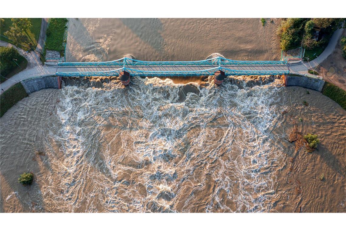 In Polen führen viele Flüsse noch Hochwasser.