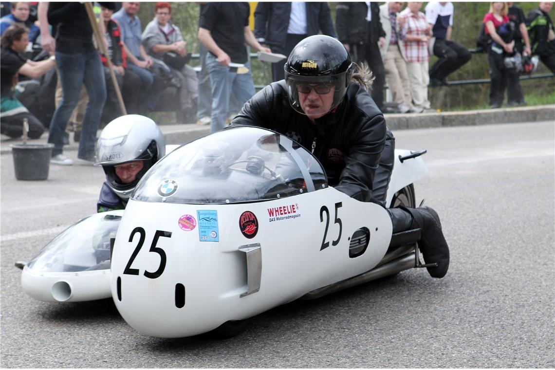 In seinem Lieblingssport Gespannfahren war Georg Neumann (rechts) durchaus erfolgreich.