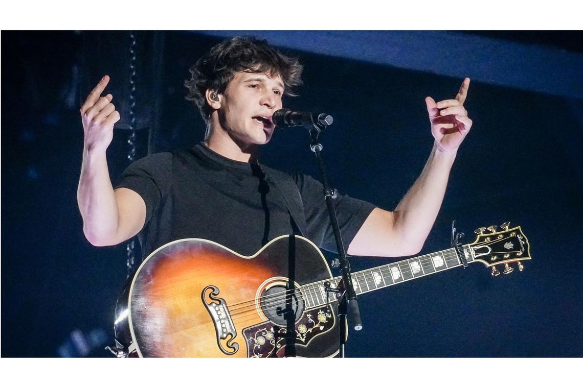 In Stuttgart spielte Wincent Weiss die größte Show seiner aktuellen Arena-Tour – vor 12 000 Fans in der Schleyerhalle.