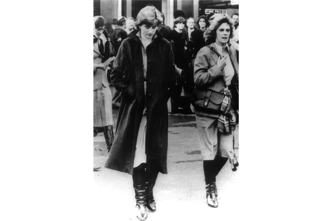 Jahrelang war sie „die andere Frau“: Camilla Parker Bowles (rechts), Prinz Charles’ Geliebte und Dianas Nebenbuhlerin.