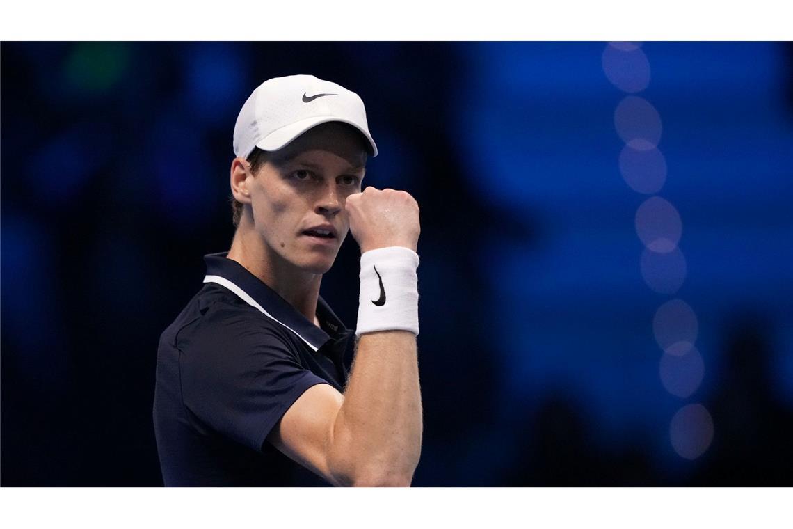 Jannik Sinner kürt sich erstmals zum Sieger bei den ATP-Finals.