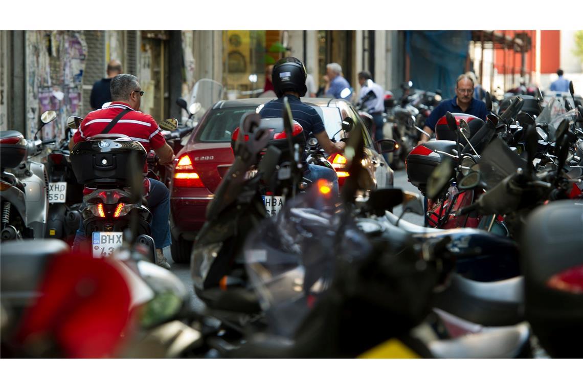 Jeder fünfte Motorradfahrer in Griechenland ist ohne Helm unterwegs. (Foto-Archiv)