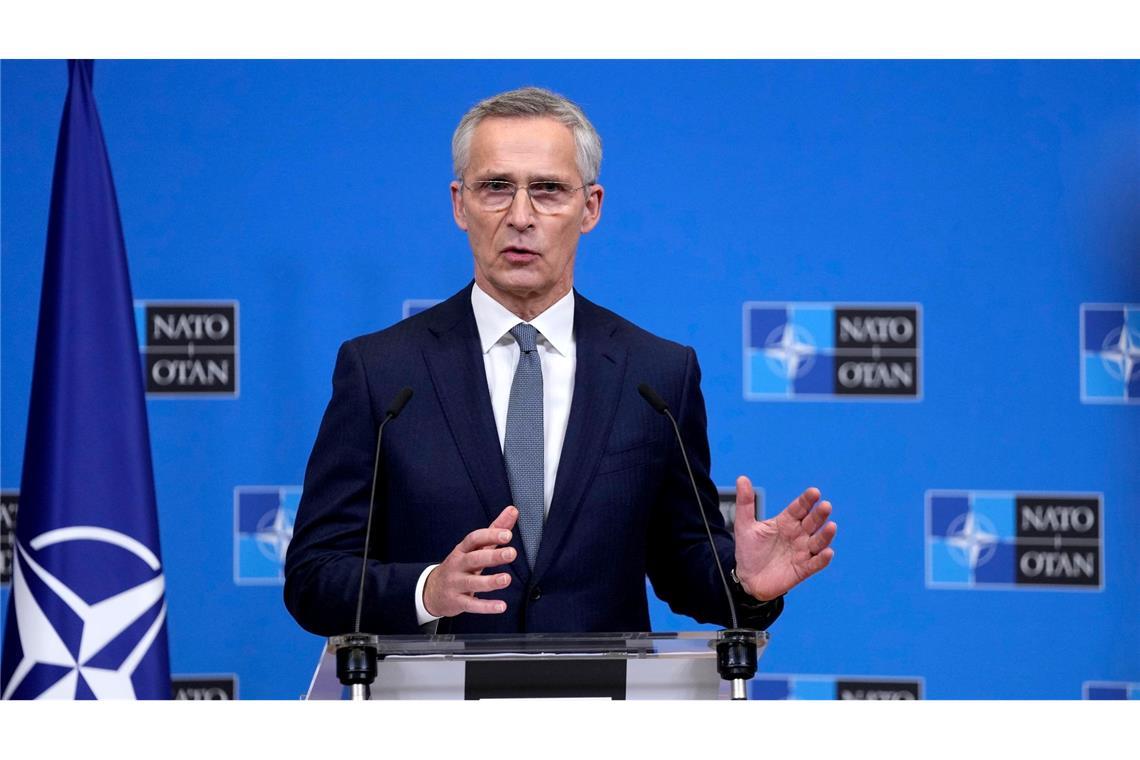 Jens Stoltenberg will die Unterstützung der Ukraine weniger abhängig von politischen Entwicklungen in einzelnen Bündnisstaaten machen.