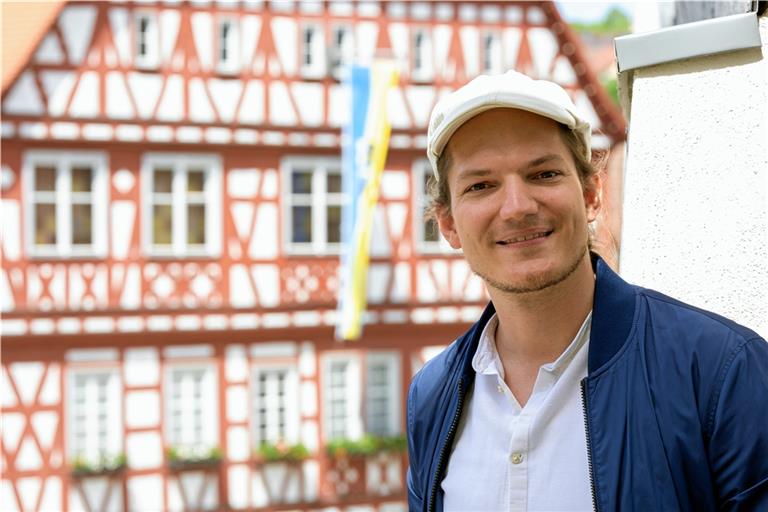 Johannes Ellrott möchte die Backnanger mit den Konzerten zusammenbringen, berühren und begeistern. Foto: A. Becher