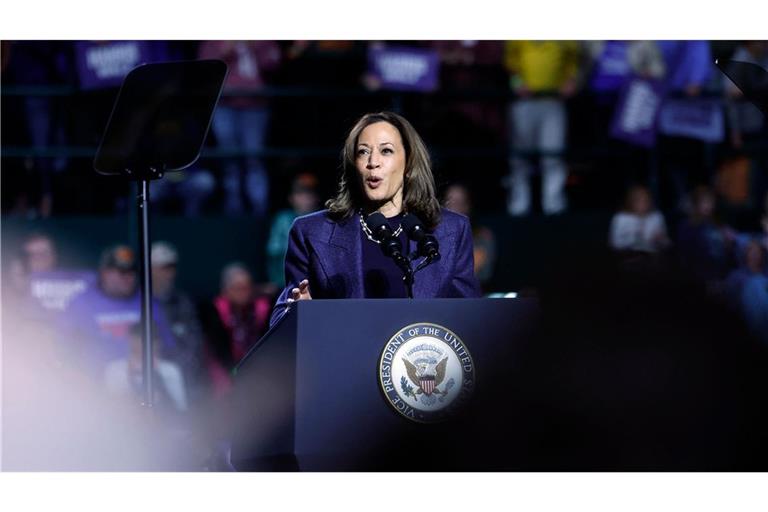 Kamala Harris bei einem Wahlkampfauftritt in Michigan.