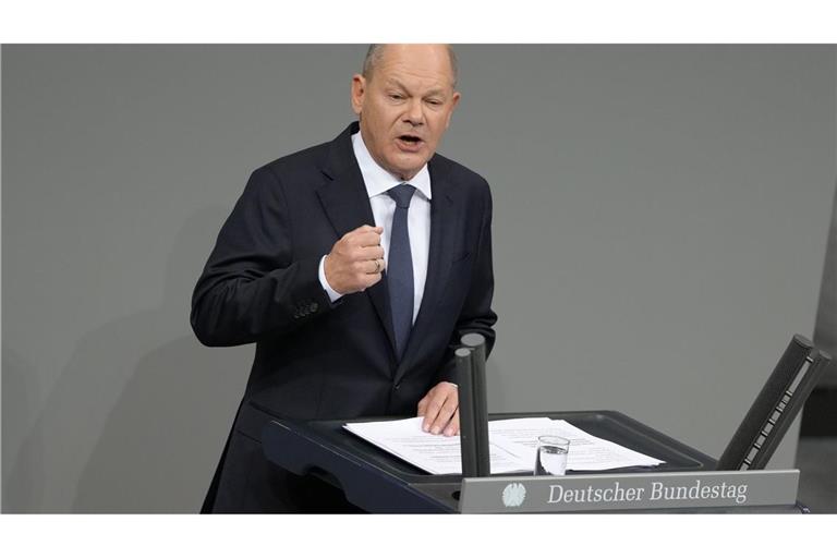 Kanzler Scholz gab sich bei seiner Rede zur Vertrauensfrage im Bundestag kämpferisch.