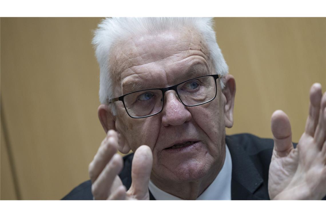 Kretschmann regiert den Südwesten als erster und einziger grüner Ministerpräsident seit 2011.