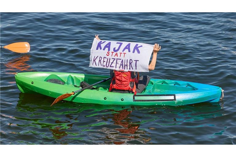 Kritik an Kreuzfahrten wegen ihrer Klimabilanz wird immer wieder laut. (Archivbild)