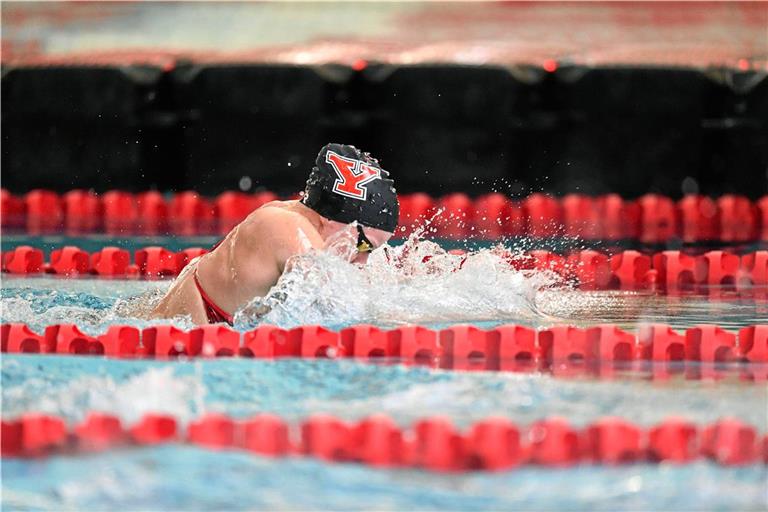 Lebt seit einem Jahr in den USA: Die Auenwalderin Chiara Vetter, die in Sachen Studium und Schwimmen gut unterwegs ist. Fotos: privat