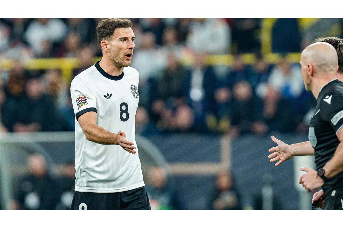 Leon Goretzka (Note 1,5): Stand nach der fast schon kitschigen Comeback-Geschichte von Mailand mit starker Leistung und Siegtor nun wieder in der deutschen Startelf. Goretzka spielte genauso stark und zupackend wie im Hinspiel. Er war der Aktivposten des deutschen Spiels, auch mit tiefen Läufen - so etwa in der Entstehung des Elfmeters zum 2:0, als der Münchner durchstartete und die Kugel später formidabel.