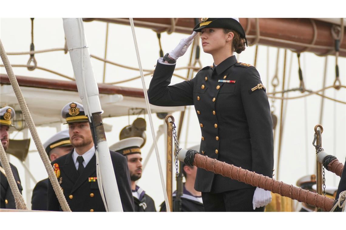 Leonor absolviert eine dreijährige militärische Ausbildung. (Foto aktuell)