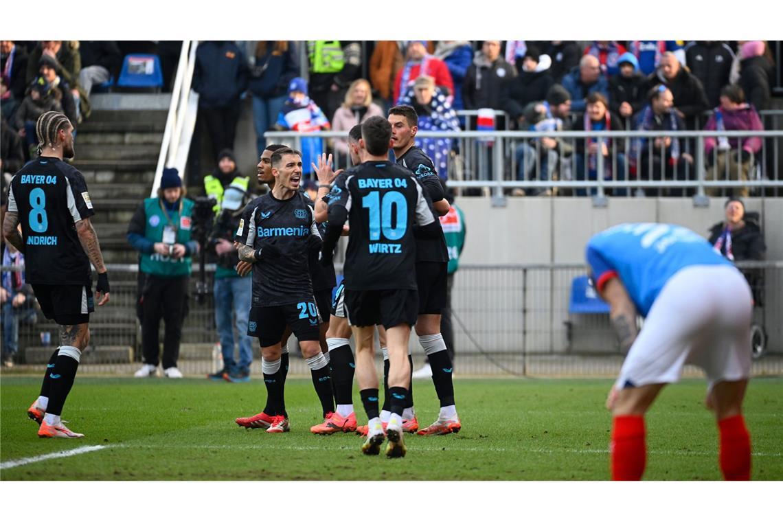 Leverkusen gewann souverän in Kiel.