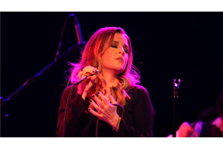 Lisa Marie Presley ist im Alter von 54 Jahren gestorben.