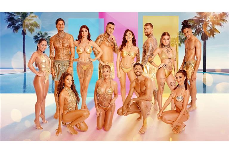 Love Island VIP 2024 Foto v.l.n.r., stehend: Aurelia, Yasin, Yeliz, Danilo, Melissa, Gigi, Jill und Kymani Foto, v.l.n.r., vorne: Chiara, Sandra, Marcellino und Tracy