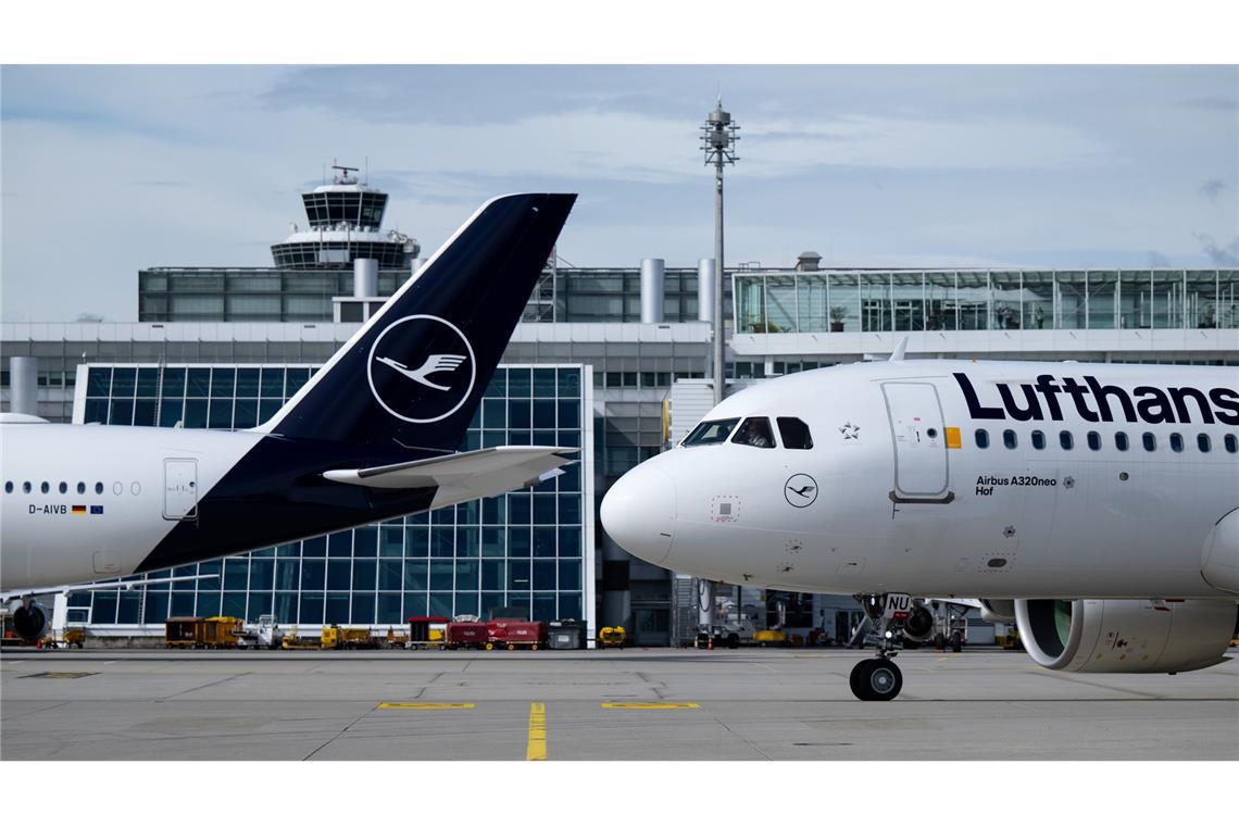 Lufthansa Airlines verzeichnete im vergangenem Jahr einen herben Gewinnrückgang (Symbolbild).