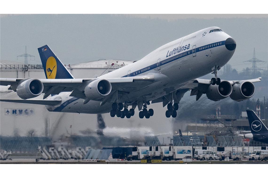 Lufthansa kappt die Gewinnerwartungen. (Archivbild)