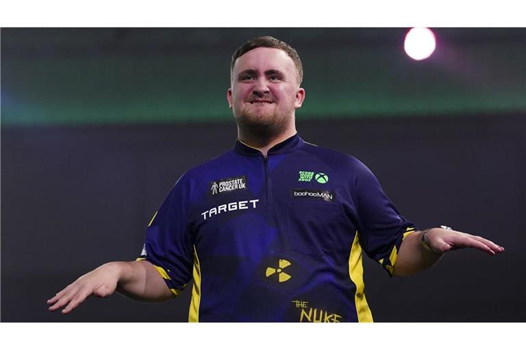 Luke Littler steht im Halbfinale der Darts-WM in London.