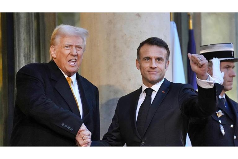 Macron mit US-Präsident  Trump  im Elysee-Palast. (Archivbild)