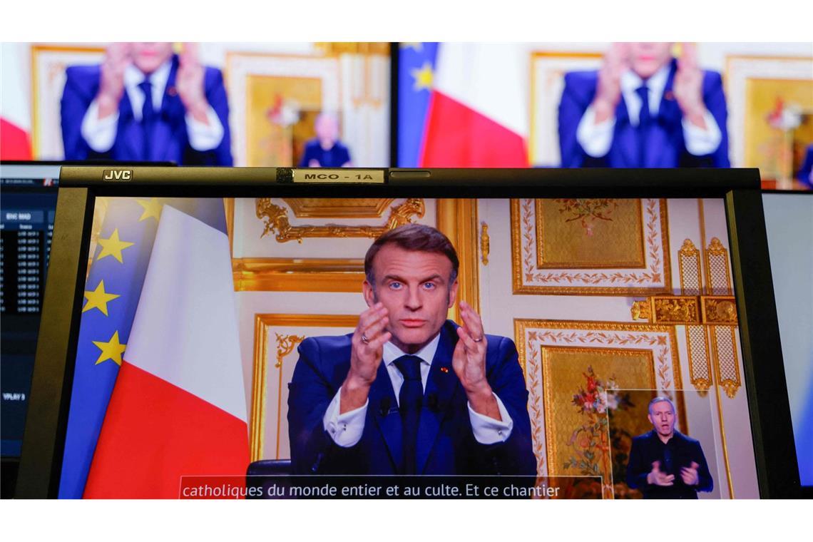 Macron will zügig einen neuen Premier und eine neue Regierung haben.