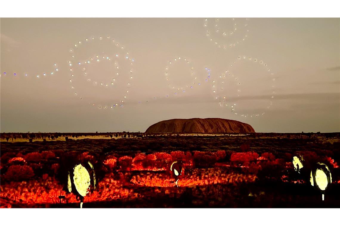 Magische Drohnen- und Lasershows erzählen Geschichten aus der Traumzeit.