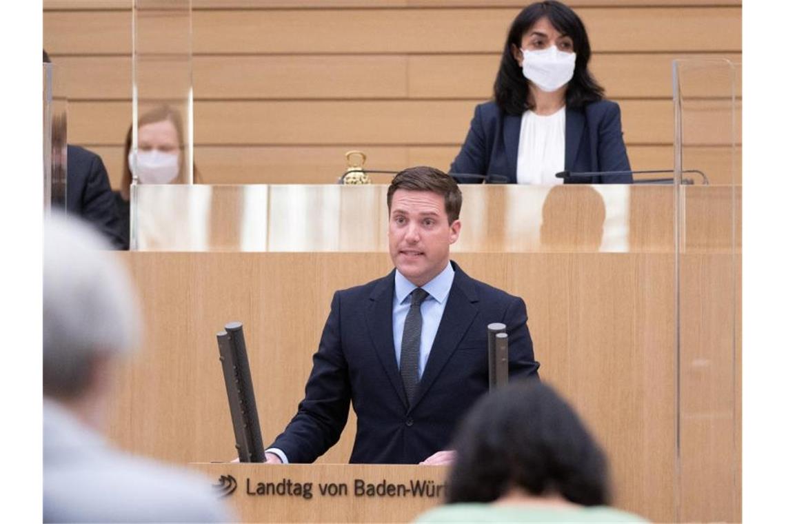 Manuel Hagel, CDU-Fraktionsvorsitzender im Landtag von Baden-Württemberg, spricht. Foto: Bernd Weißbrod/dpa/Archivbild