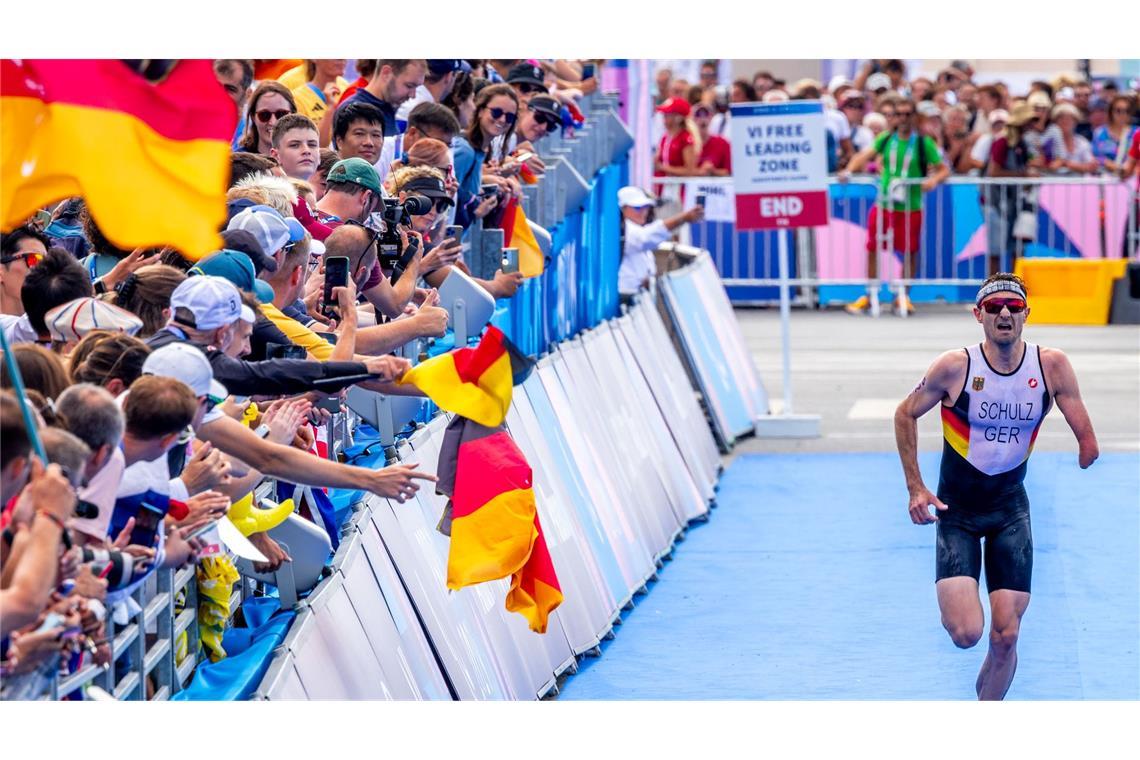 Martin Schulz holt Bronze im Triathlon.