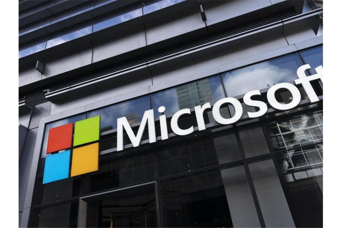Microsofts Cloud-Geschäft wächst weiter schnell Microsoft hatte vor Kurzem sein neues Betriebssystem Windows 11 auf den Markt gebracht. Foto: Mark Lennihan/AP/dpa