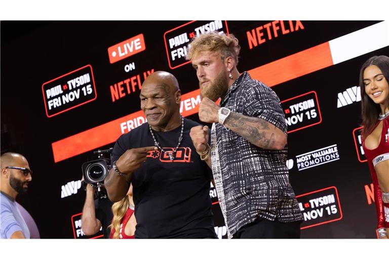 Mike Tyson (links) und Jake Paul bei der offiziellen Pressekonferenz im August.