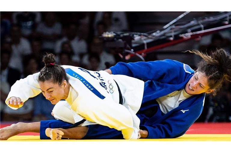 Miriam Butkereit im olympischen Judo-Finale gegen die Kroatin Barbara Matic (li.).